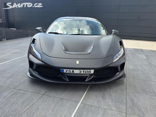 Ferrari F8